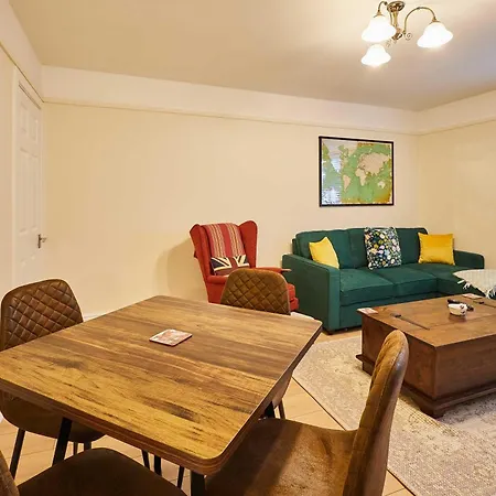Host & - Bridge Court Yarm
