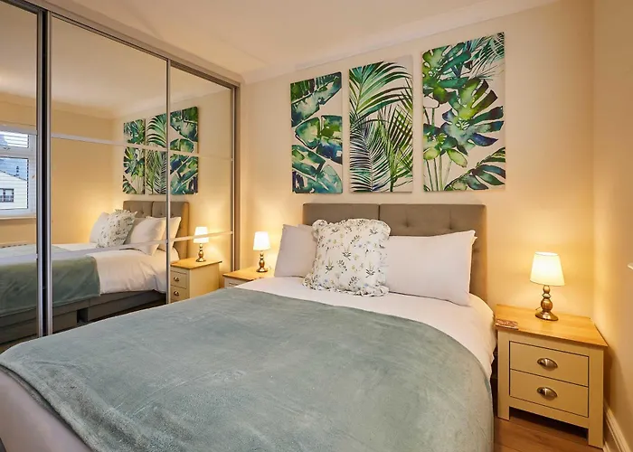 Host & - Bridge Court Apartment